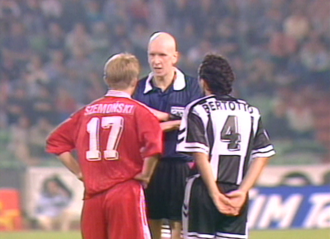 John Rowbotham, Marek Szmoński i Valerio Bertotto podczas meczu Udinese Calcio - Widzew Łódź 3:0 (30.09.1997).