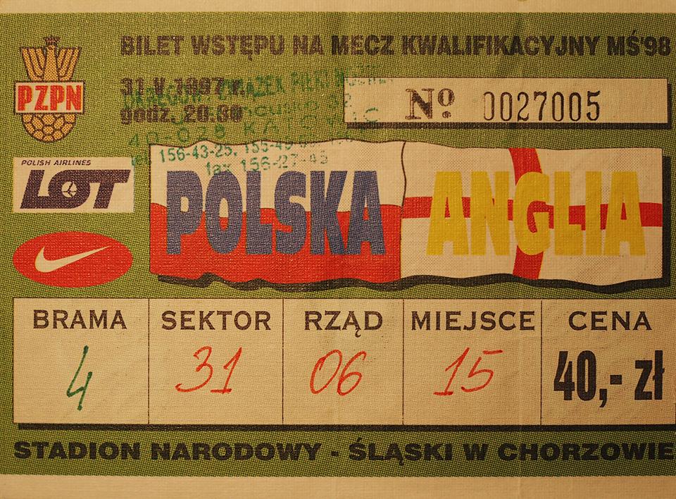 [Linked Image from cdn.laczynaspilka.pl]