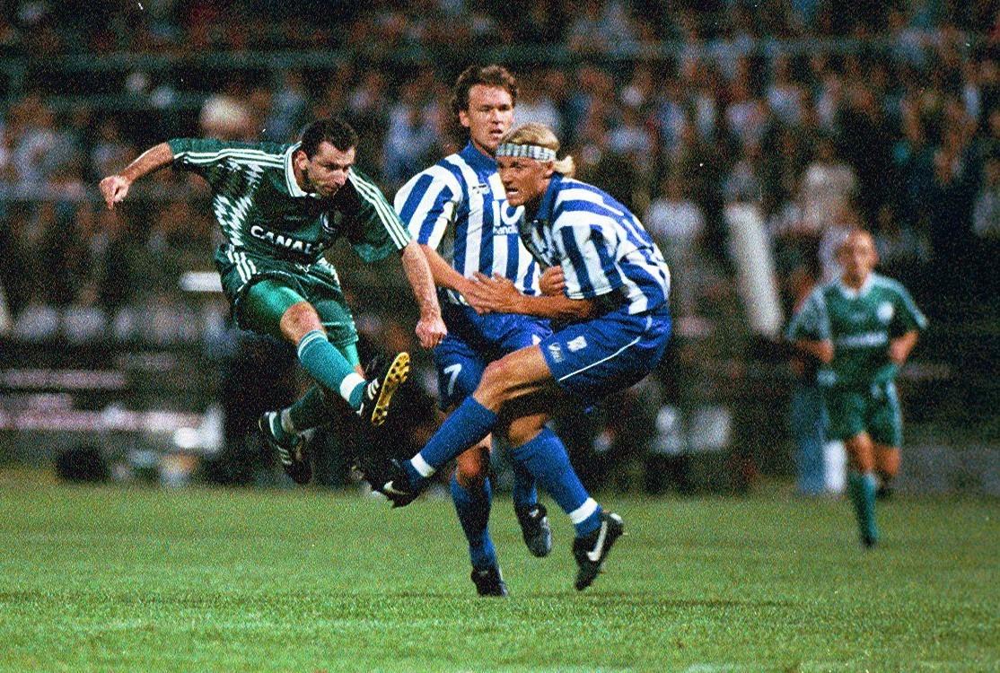 Jerzy Podbrożny podczas meczu Legia Warszawa - IFK Göteborg 1:0 (09.08.1995).