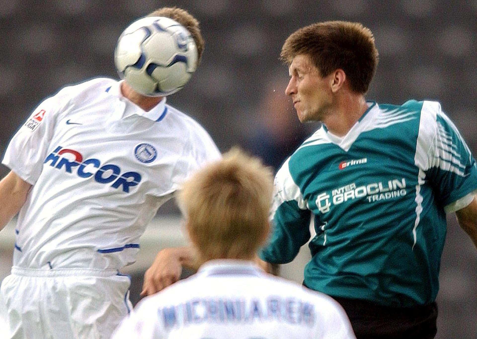 Grzegorz Rasiak podczas meczu Hertha BSC Berlin - Groclin Dyskobolia Grodzisk Wielkopolski 0:0 (24.09.2003).