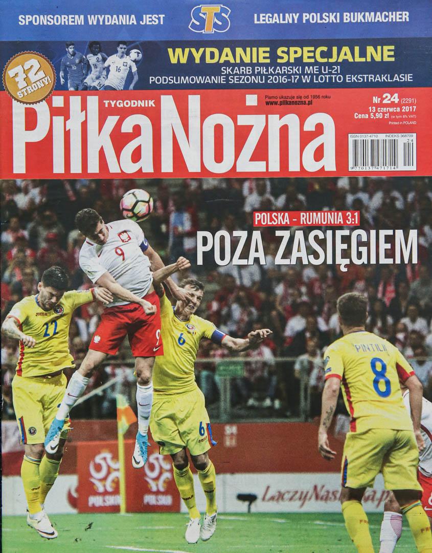 Okładka piłki nożnej po meczu Polska - Rumunia (10.06.2017)
