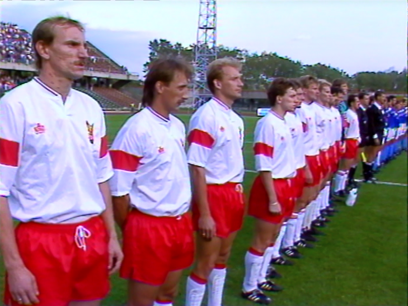 Reprezentacja Polski przed meczem z Izraelem w 1992 roku.