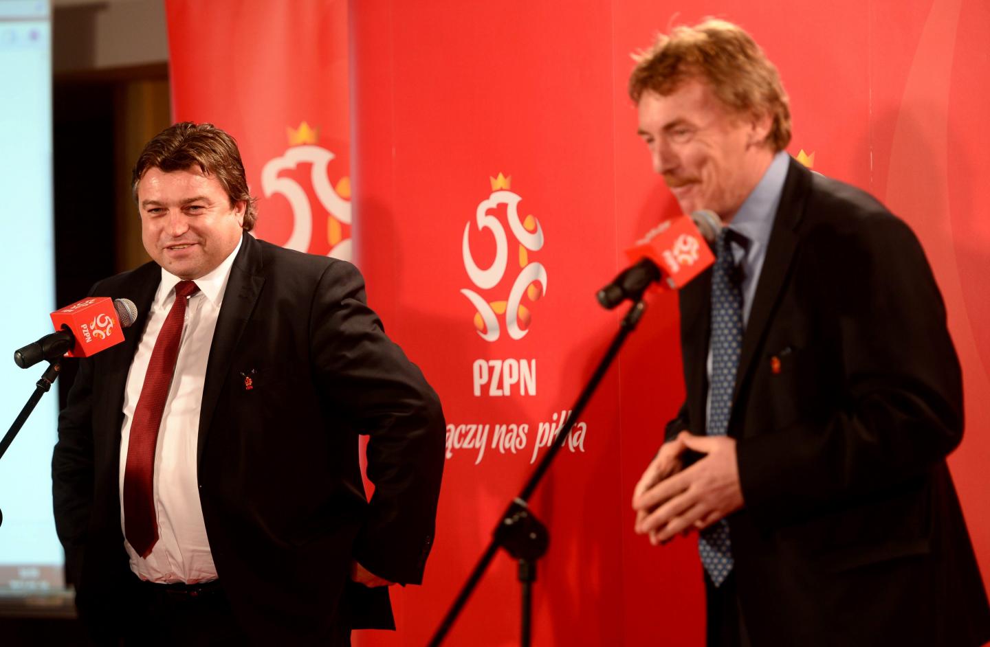 Roman Kosecki i Zbigniew Boniek podczas konferencji prasowej po posiedzeniu zarządu PZPN.