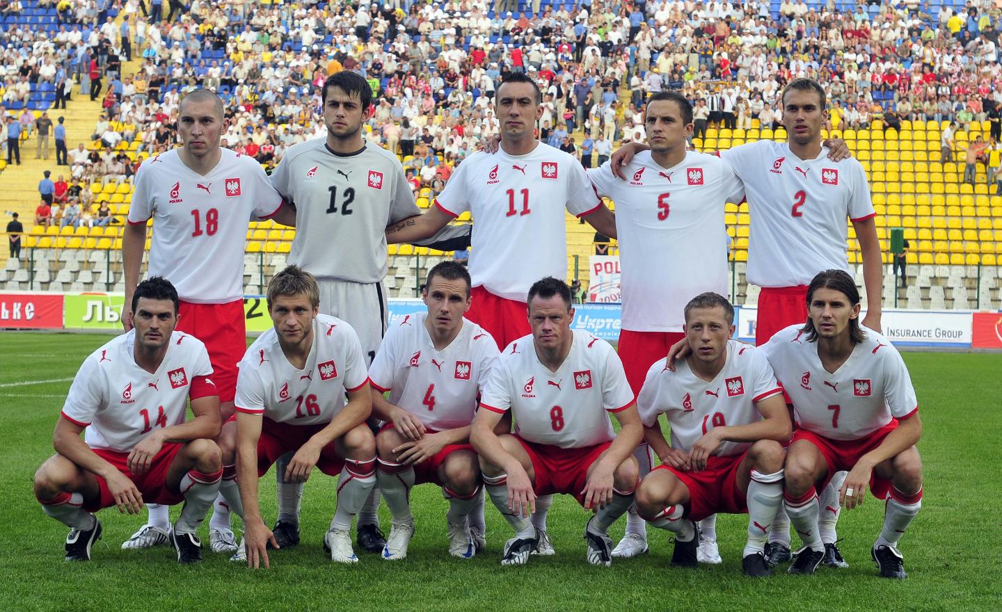 Grupowe zdjęcie reprezentacji Polski przed towarzyskim meczem z Ukrainą 20 sierpnia 2008 roku.