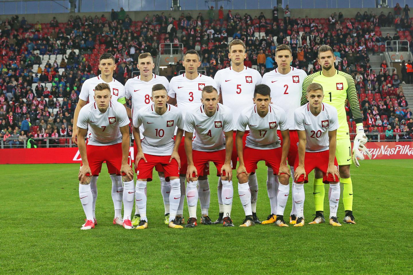 Reprezentacja Polski do lat 21 przed meczem z Finlandią w Łodzi.