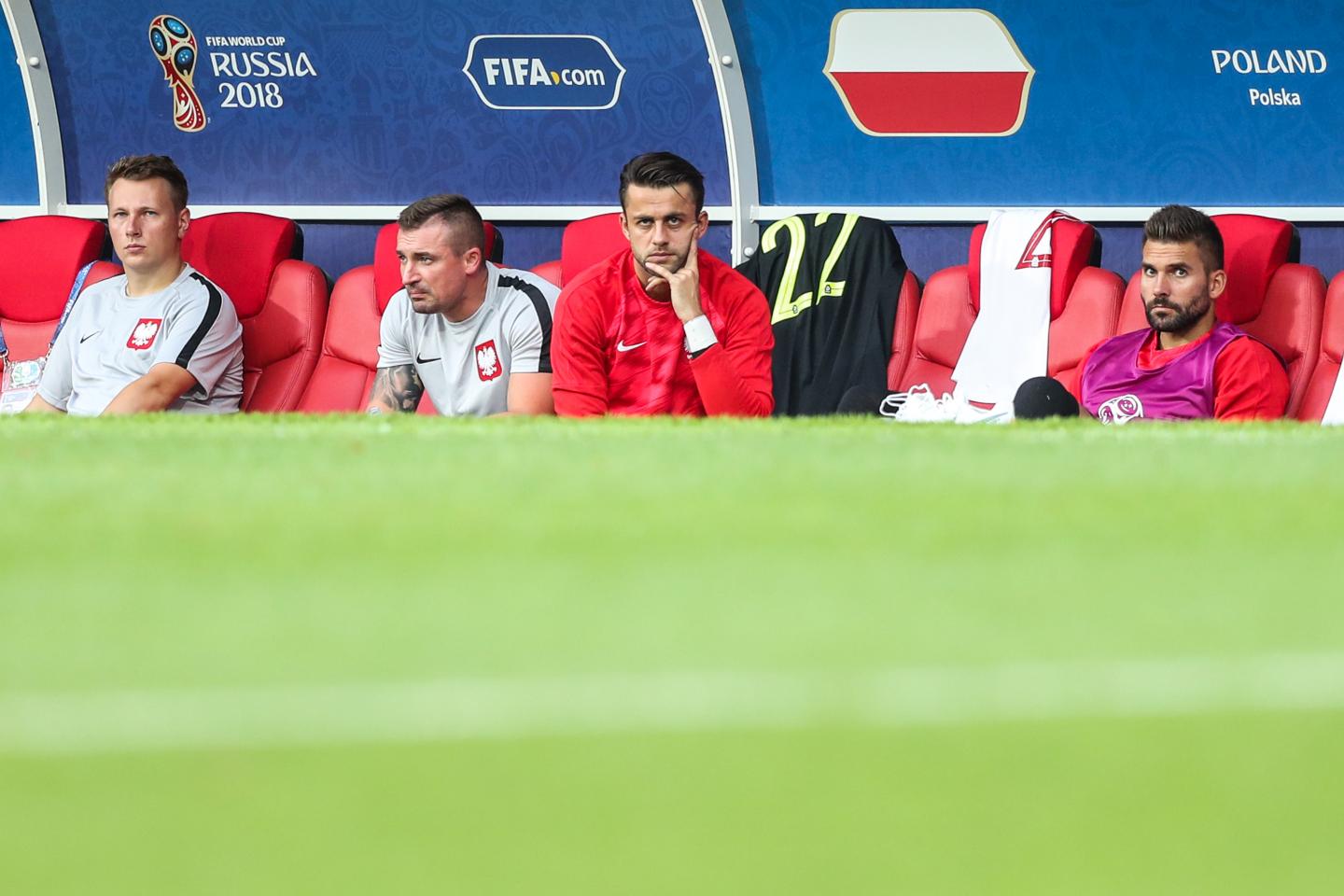 Łukasz Fabiański na ławce rezerwowych podczas meczu z Senegalem na MŚ w Rosji (19.06.2018).