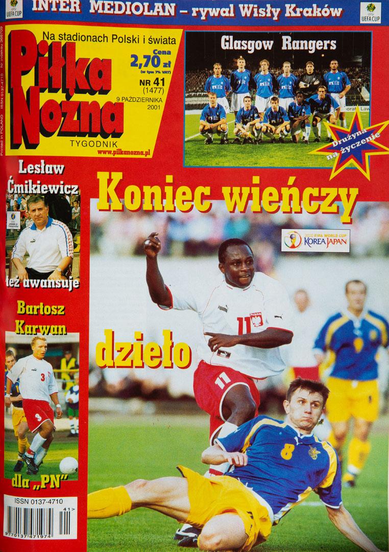 Okładka piłki nożnej po meczu Polska - Ukraina (06.10.2001) 