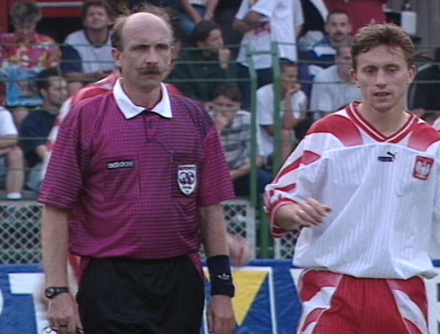 Jerzy Brzęczek podczas meczu Polska - Cypr 2:2 (27.08.1996).