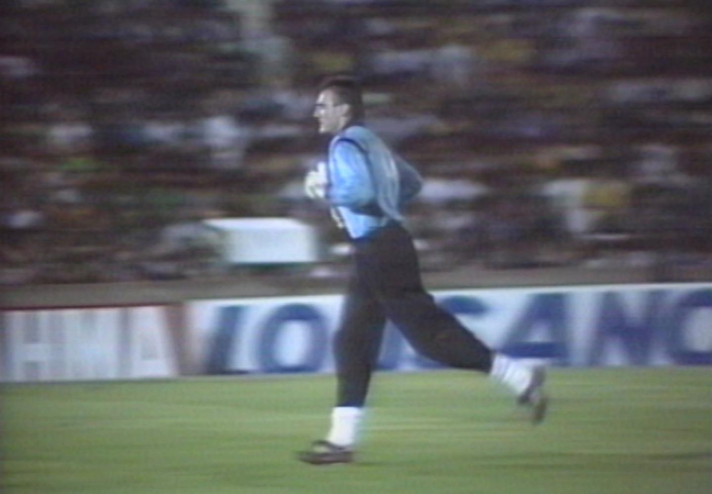 Adam Matysek podczas meczu Brazylia - Polska 2:2 (17.03.1993).