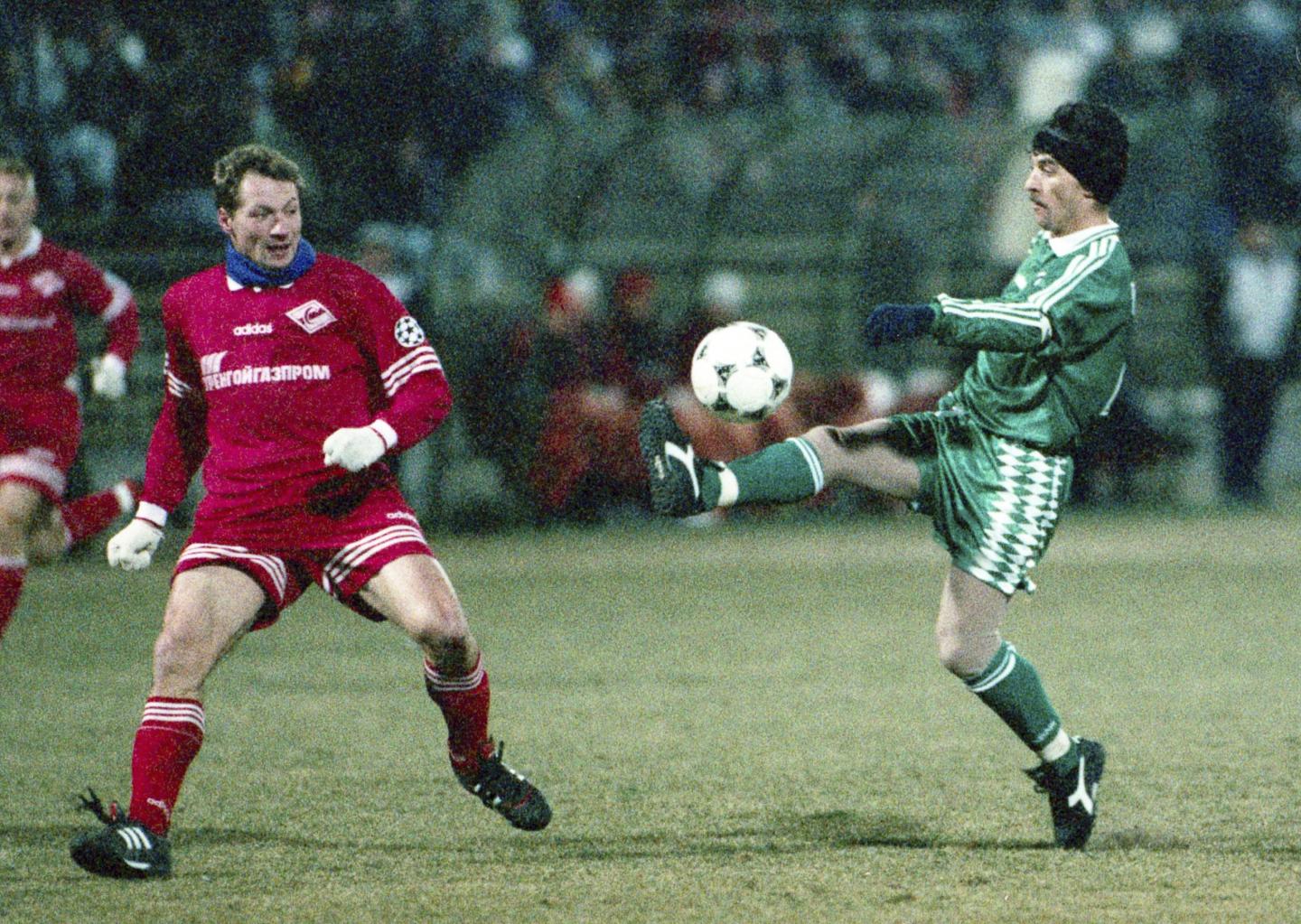 Leszek Pisz podczas meczu Legia Warszawa - Spartak Moskwa 0:1 (06.12.1995).