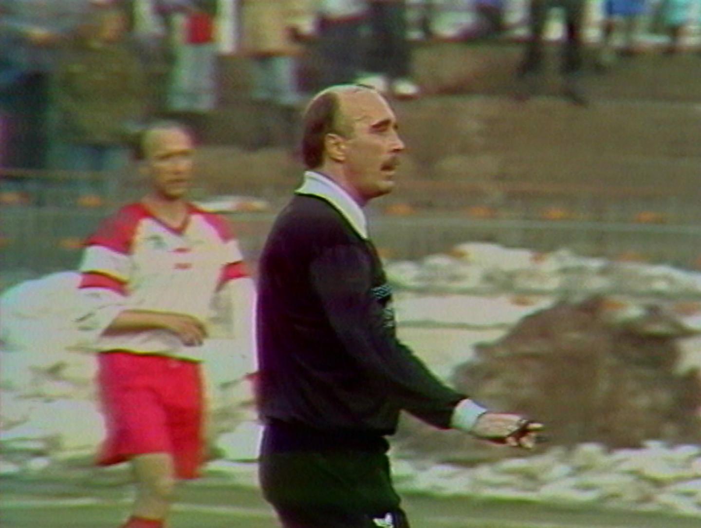 Piotr Werner podczas meczu Polska - Litwa 1:1 (31.03.1993).