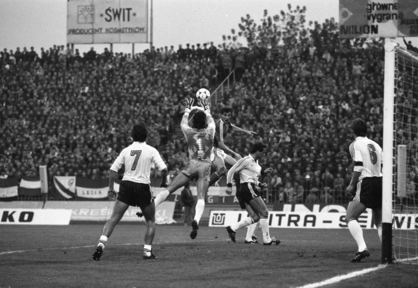 Legia Warszawa - Dnipro Dniepropietrowsk 0:0 (17.09.1986)