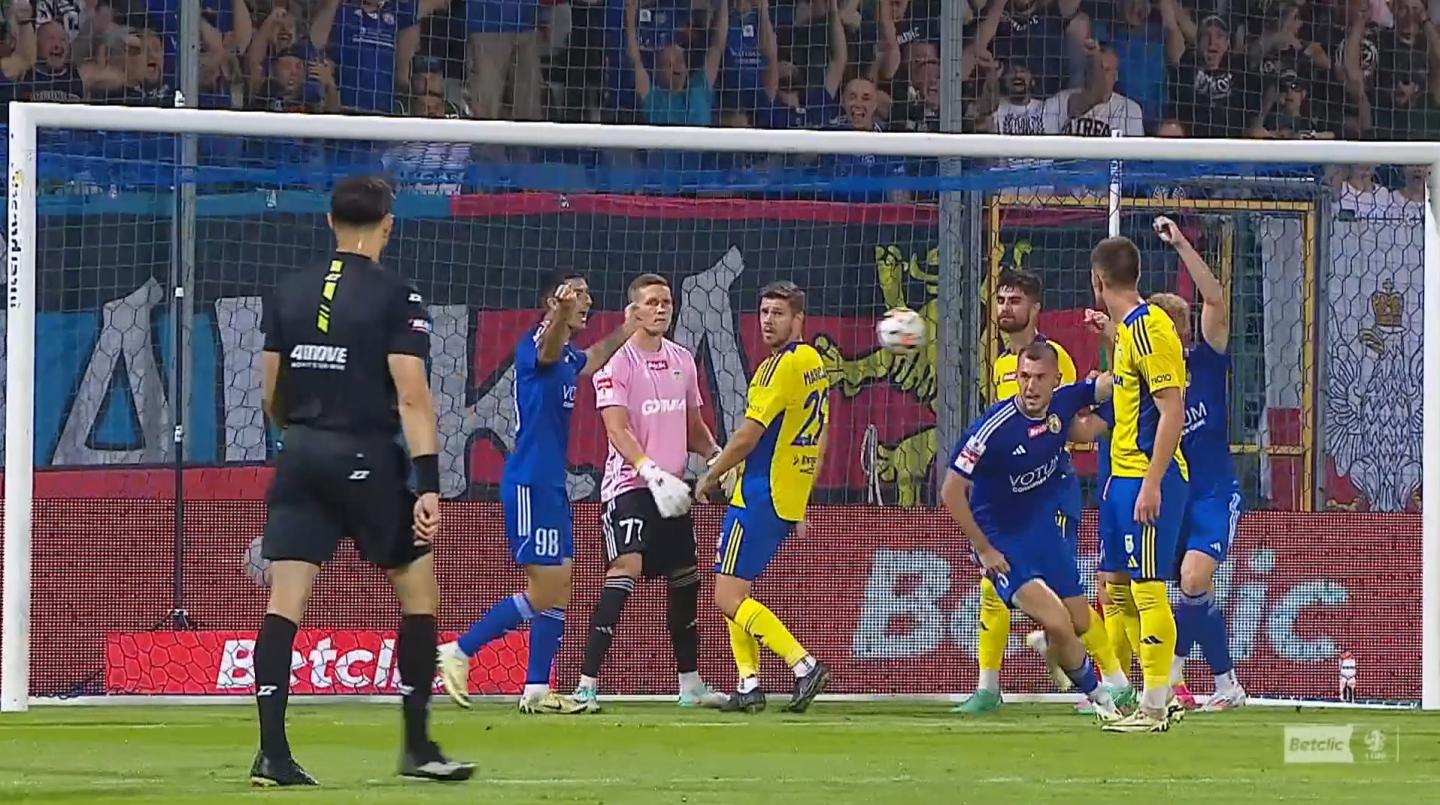 Miedź Legnica - Arka Gdynia 1:2 (30.08.2024)