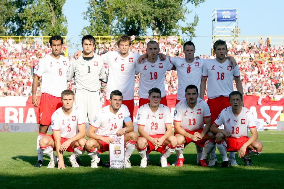Zdjęcie reprezentacji Polski przed meczem ze Słowenią w eliminacjach mistrzostw świata 2010.