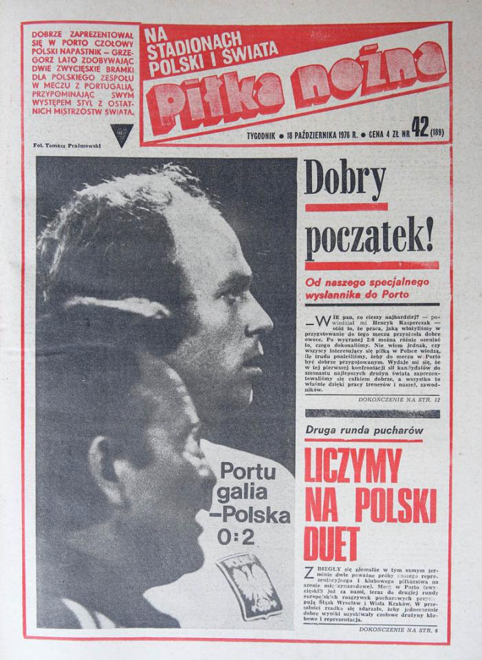 Okładka piłki nożnej po meczu Portugalia - Polska (16.10.1976)