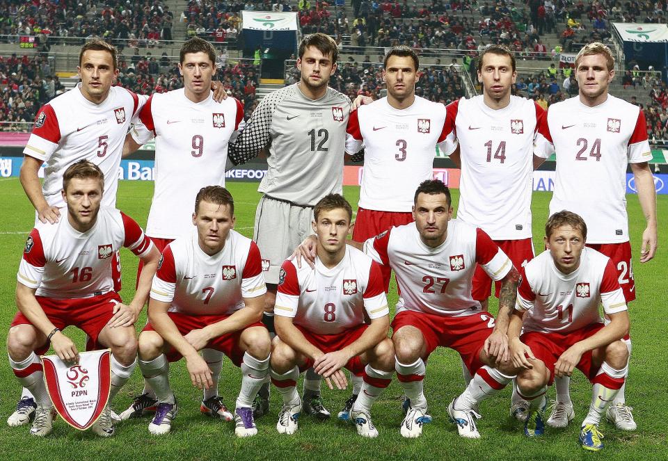 Reprezentacja Polski przed meczem z Koreą Południową w 2011 roku.