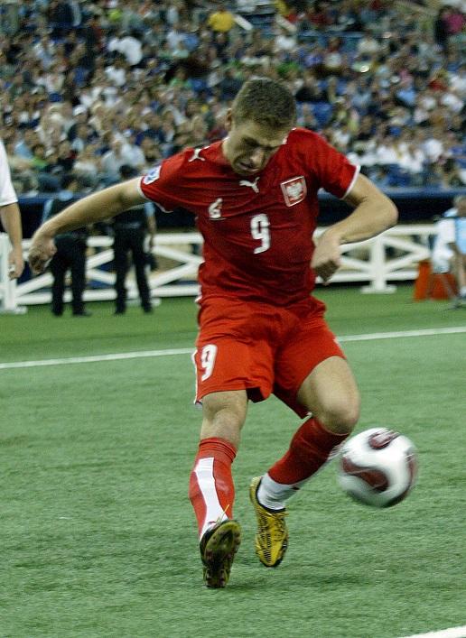 Patryk Małecki podczas meczu Polska-USA 1:6 na mistrzostwach świata do lat 20 (03.07.2007).