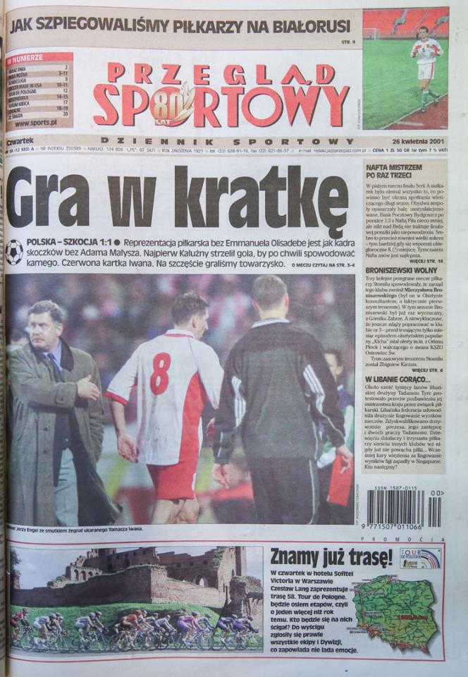Okładka przeglądu sportowego po meczu polska - szkocja (25.04.2001)