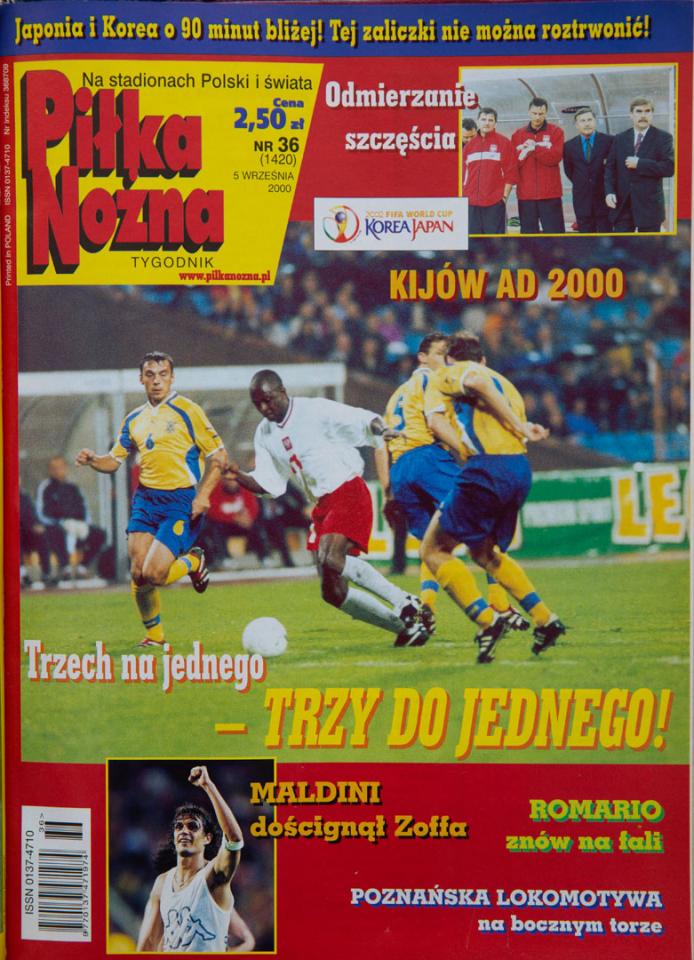 Okładka piłki nożnej po meczu Ukraina - Polska (02.09.2000)