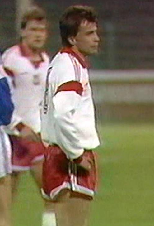 Roman Kosecki podczas meczu Polska - Jugosławia 0:0 (28.03.1990).