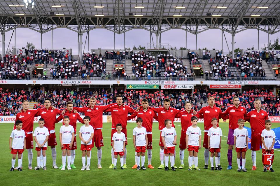 Reprezentacja Polski do lat 21 przed meczem ze Szwecją w Kielcach. 8 września 2015 rok.
