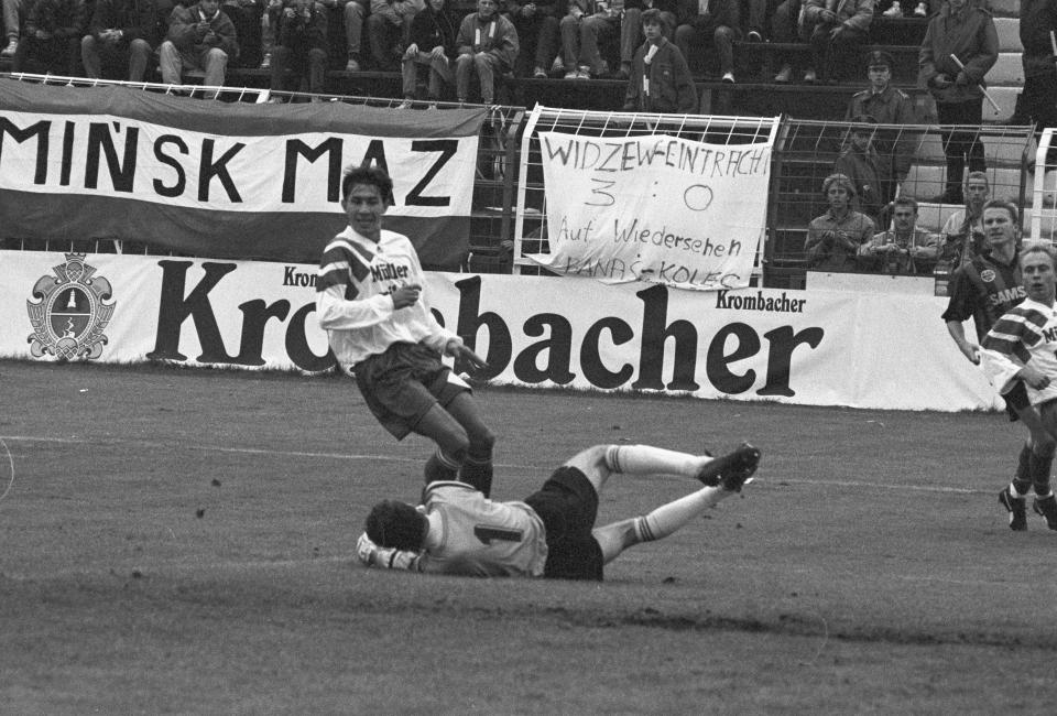 Marek Bajor podczas meczu Widzew Łódź - Eintracht Frankfurt 2:2 (16.09.1992).