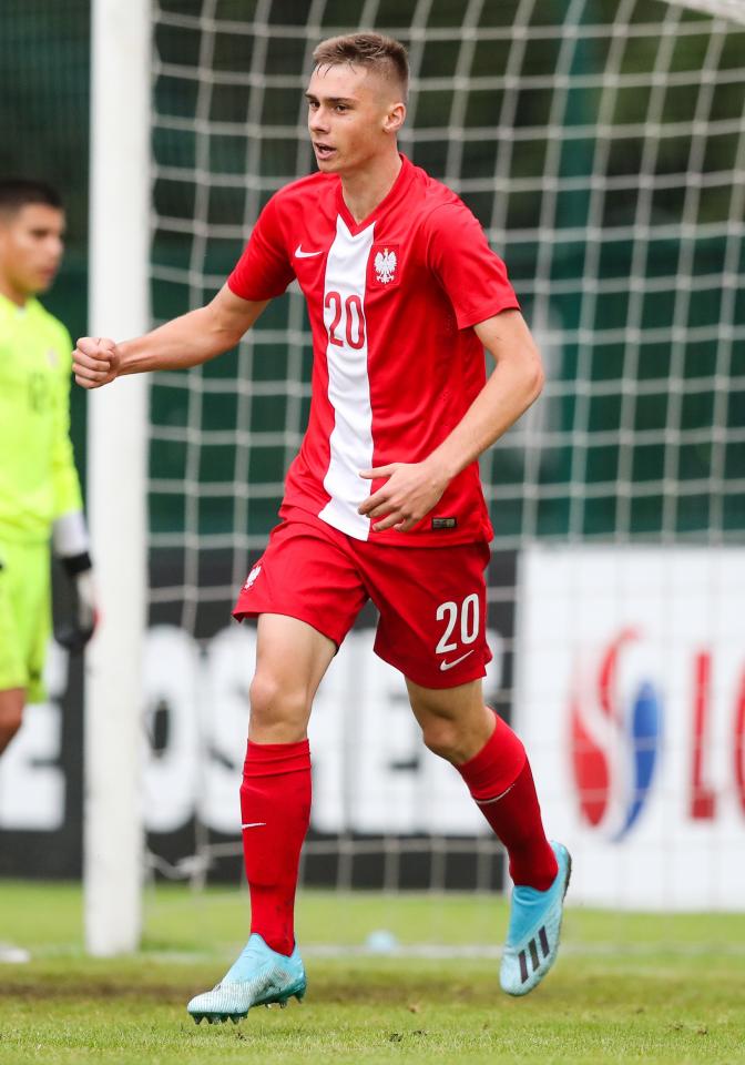 Szymon Włodarczyk podczas meczu Polska - Szwajcaria 4:1 U-17 (08.09.2019).