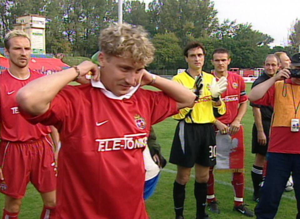 Tomasz Kulawik, pożegnanie przed meczem Wisła Kraków - Glentoran FC 4:0 (29.08.2002).