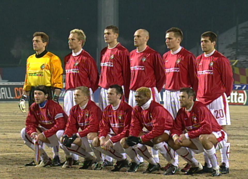 Drużyna Wisły przed meczem Wisła Kraków - Lazio Rzym 1:2 (05.03.2003).