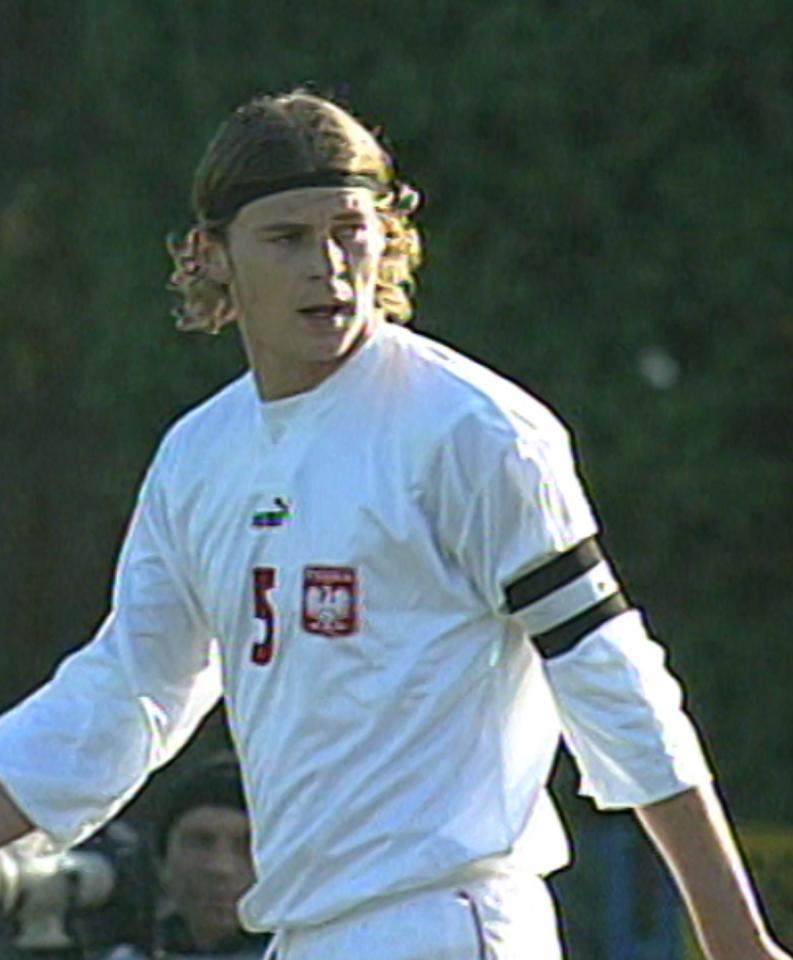 Michał Stasiak podczas meczu Polska – Łotwa 3:0 U–21 (11.10.2002)