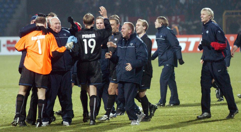 Wisła Kraków – Vålerenga Oslo 0:0, k. 3–4 (27.11.2003)