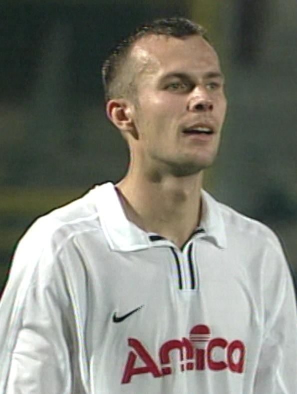 Servette Genewa - Amica Wronki 2:3 (19.09.2002) do porównań