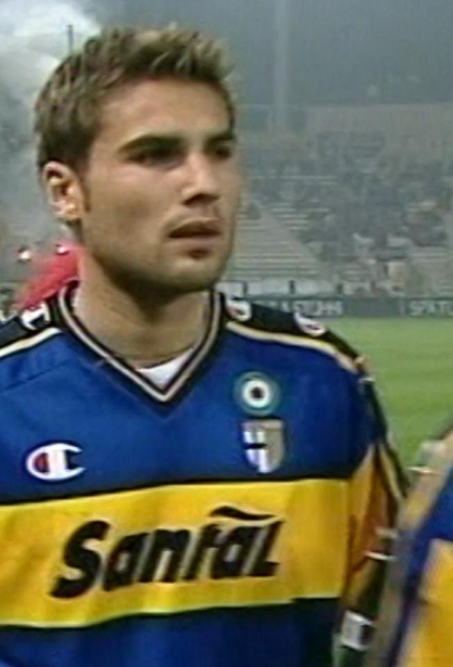 Adrian Mutu podczas meczu Parma AC - Wisła Kraków 2:1 (31.10.2002).
