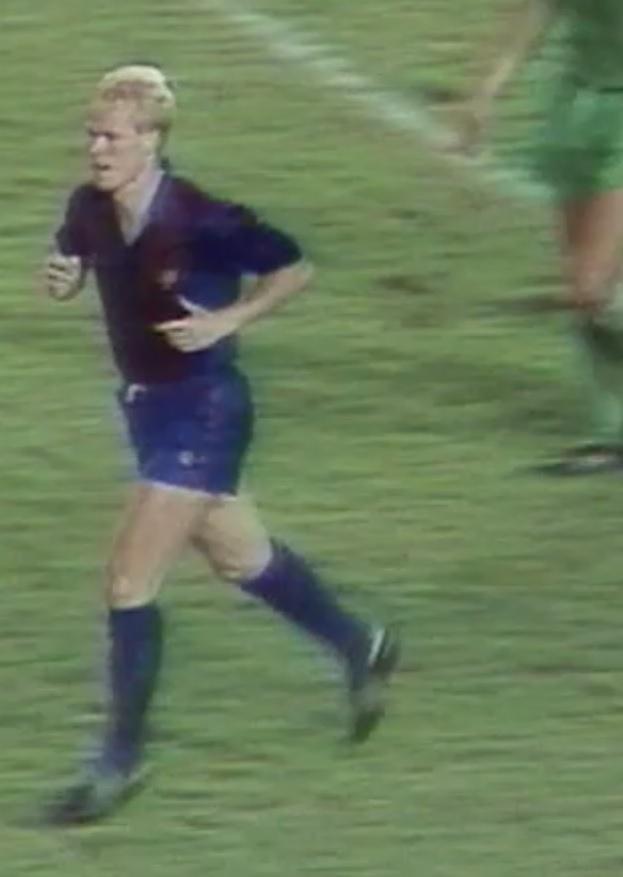 Ronald Koeman (FC Barcelona - Legia Warszawa 1:1, 13.09.1989)