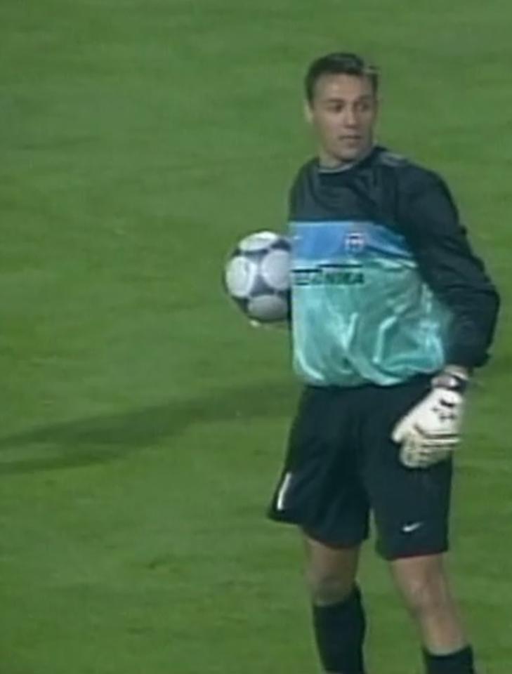 Artur Sarnat (FC Porto - Wisła Kraków 3:0, 09.11.2000)