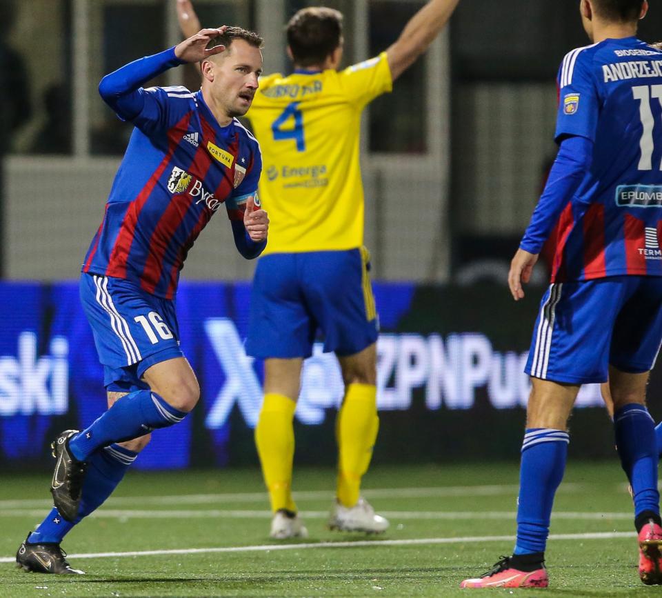 Polonia Bytom - Arka Gdynia 1:3 pd. (08.11.2023) Patryk Stefański