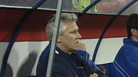 Henryk Kasperczak podczas meczu Wisła Kraków - NK Primorje 6:1 (03.10.2002).