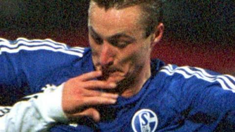 Tomasz Hajto (Schalke 04 Gelsenkirchen, 2002)
