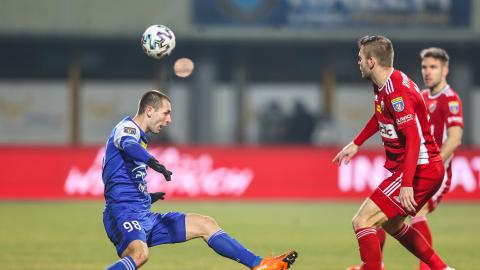 Stal Mielec - Piast Gliwice 1:1 (pd.), k. 3-4 (02.12.2020) Paweł Tomczyk