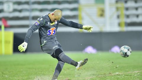 Radomiak Radom - Lech Poznań 1:1, k. 3-4 (11.02.2021) Filip Bednarek