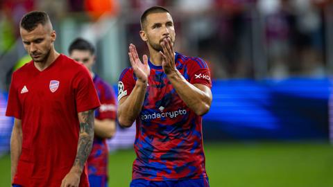 Raków Częstochowa - FC København 0:1 (22.08.2023)  Łukasz Zwoliński
