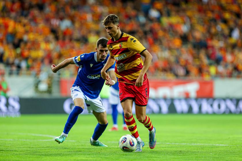 Trzy gole i trzecia runda! Jagiellonia pewnie awansuje